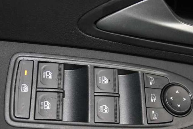 Dacia Duster 1.2 TCe 130 Mild-Hybrid Extreme 4x4 Frontscheibenheizung