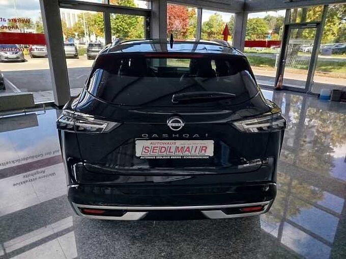 Nissan Qashqai 1.3 DIG-T MHEV TEKNA+ *PANO/BOSE/20ZOLL*