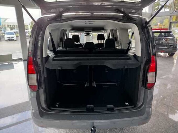 Volkswagen Caddy Maxi Family 1.5 TSI DSG AHK/7SITZE/KAM