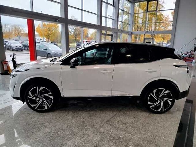 Nissan Qashqai 1.3 DIG-T MHEV TEKNA+ *PANO/BOSE/20ZOLL*