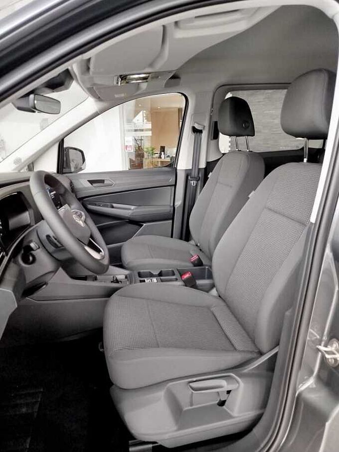 Volkswagen Caddy Maxi Family 1.5 TSI DSG AHK/7SITZE/KAM