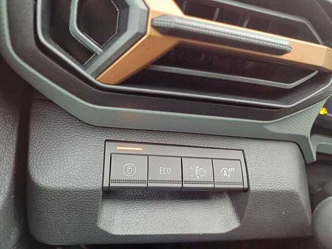 Dacia Duster Extreme TCe 130 AHK, WINTERPAKET+CITYPAKET+TECHNIKPAKET