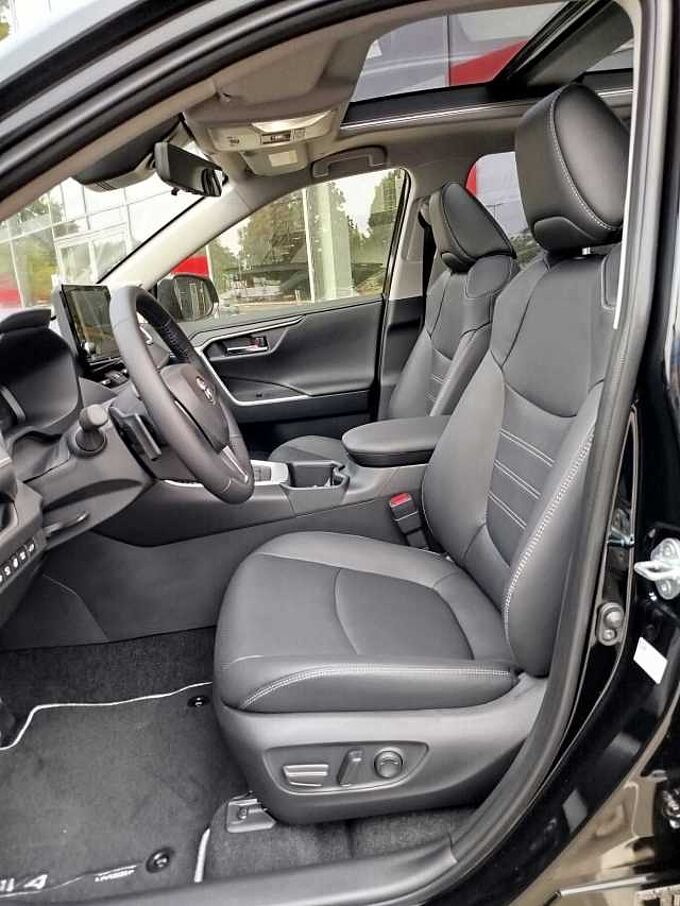 Toyota RAV4 2.5 Hybrid 4x4 Lounge/Executive *PANO-DACH*