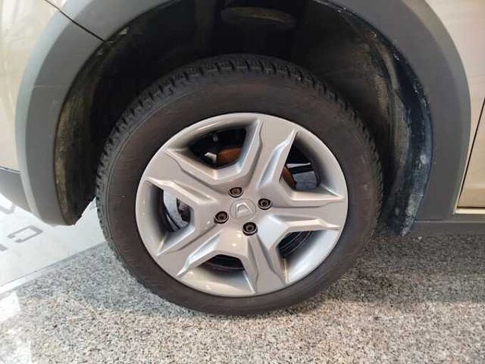 Dacia Sandero Stepway 1.0 Ambiance WENIG KM/8-FACH BEREIFT