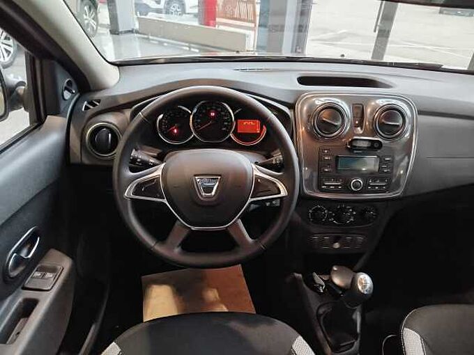 Dacia Sandero Stepway 1.0 Ambiance WENIG KM/8-FACH BEREIFT