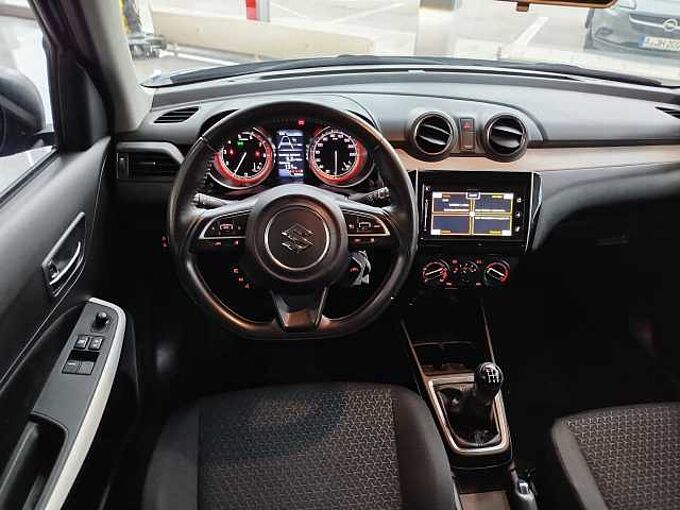 Suzuki Swift 1.2 Dualjet Hybrid Allgrip Comfort DAB/KAMERA