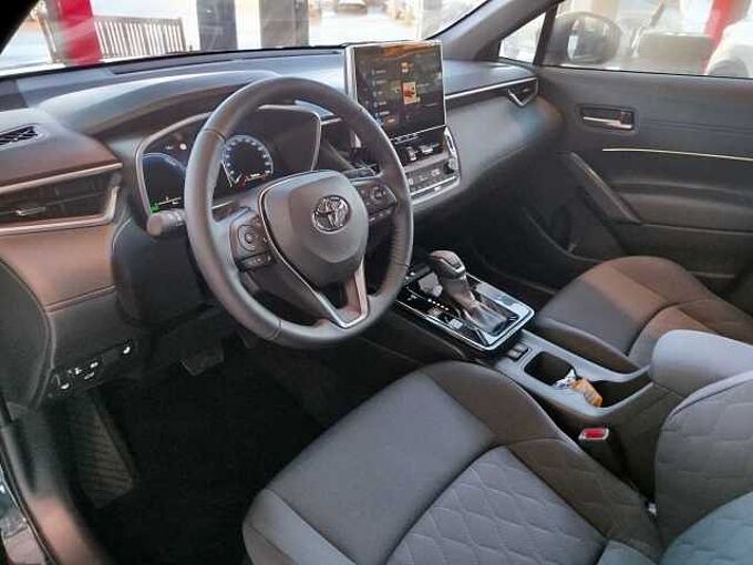 Toyota Corolla Cross 2.0 Hybrid Style/Teamplay. SOFORT!