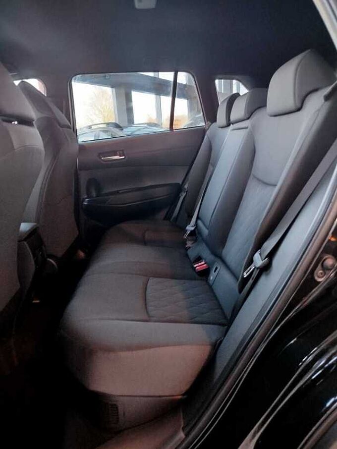 Toyota Corolla Cross 2.0 Hybrid Style/Teamplay. SOFORT!