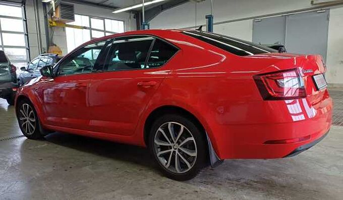SKODA Octavia Drive TSI 7-Gang Automatik, Navi, Sitzheiz.