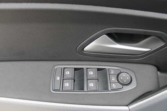 Dacia Duster Journey Hybrid-G 150 4x4, Winterplus, City-Paket