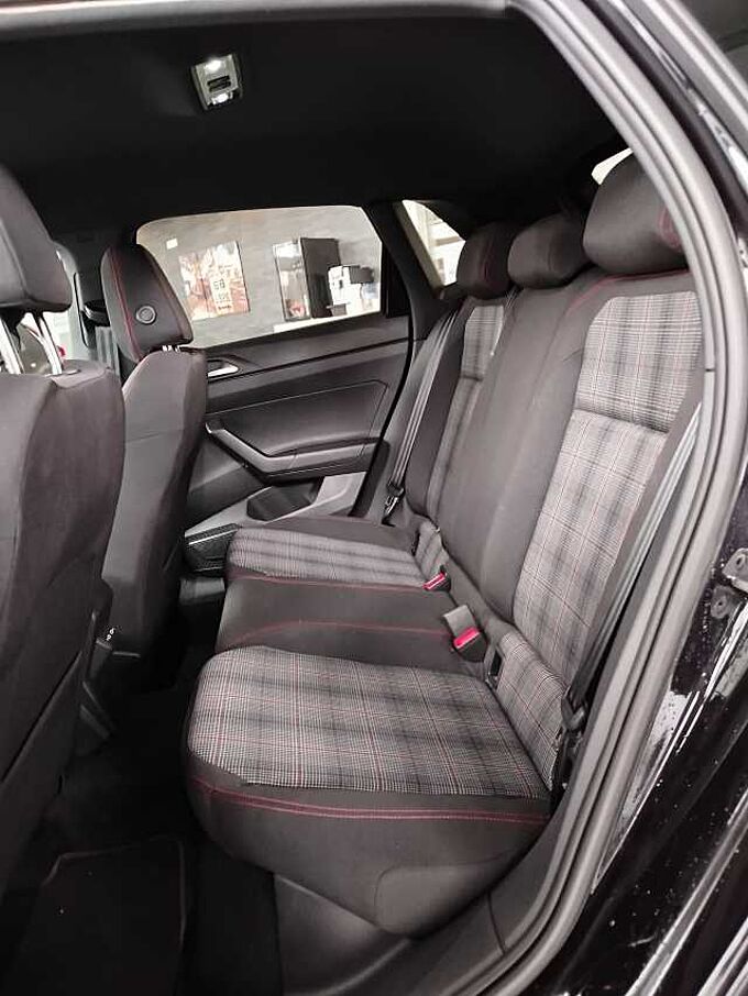 Volkswagen Polo VI GTI 2.0 TSI DSG *KAMERA/18 ZOLL*