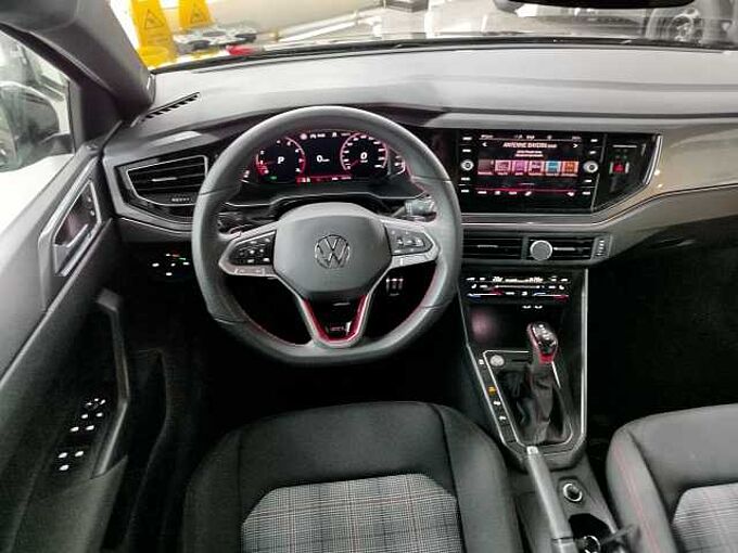 Volkswagen Polo VI GTI 2.0 TSI DSG *KAMERA/18 ZOLL*