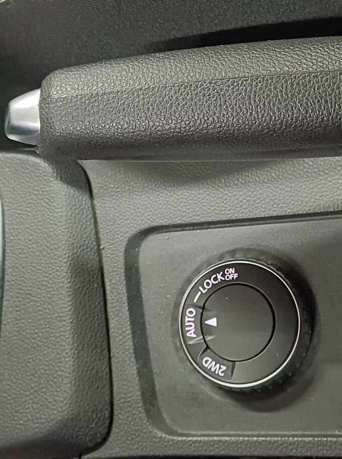 Dacia Duster Prestige Blue dCi 115 4x4 Navi, AHK abnehmbar