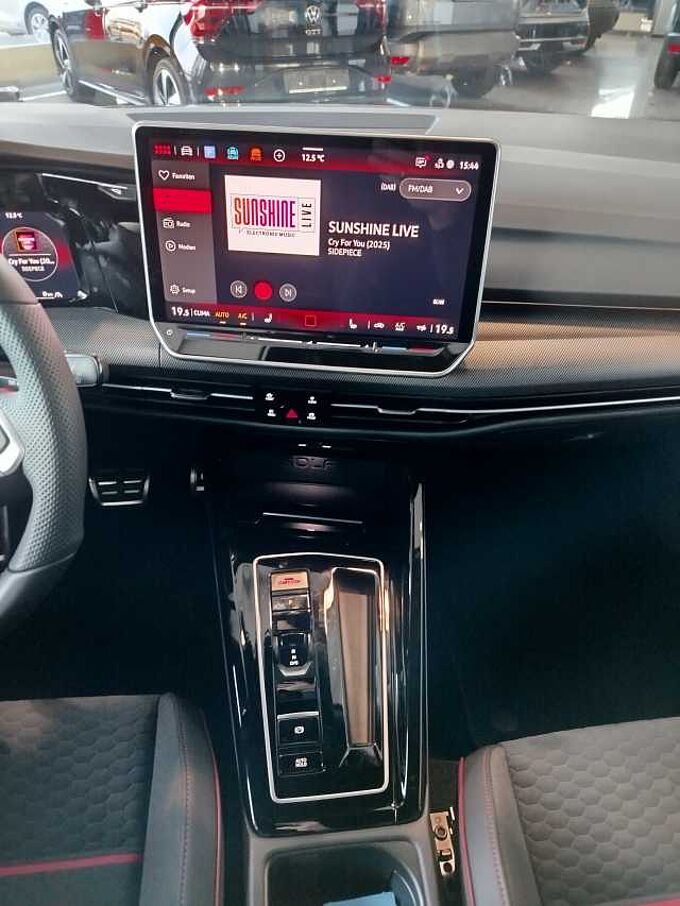 Volkswagen Golf VIII GTI CLUBSPORT 2.0 TSI DSG *SOFORT!*