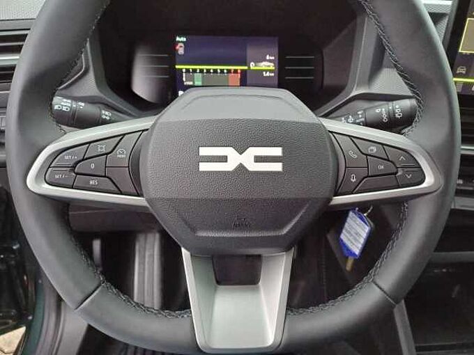 Dacia Duster TCe 130 4x4 Expression *WINTERPAKET*