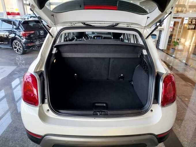 Fiat 500X 1.6 E-torQ 4x2 Cross *8-fach bereift*