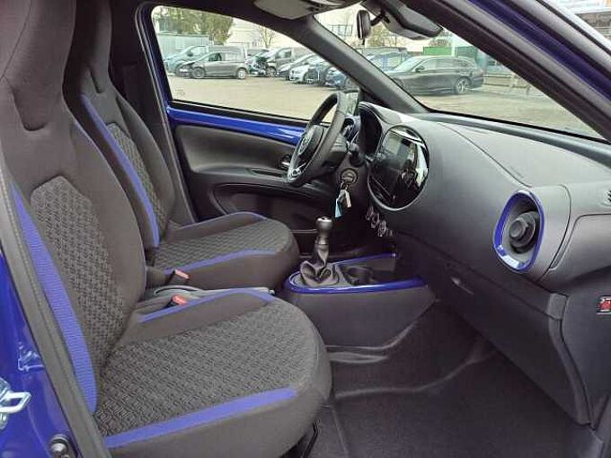 Toyota Aygo X Teamplayer KAMERA/SHZ/CARPLAY