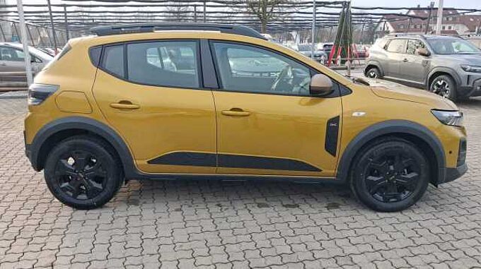 Dacia Sandero Stepway Extreme TCe 110 Winter-Technik-Drivingpaket