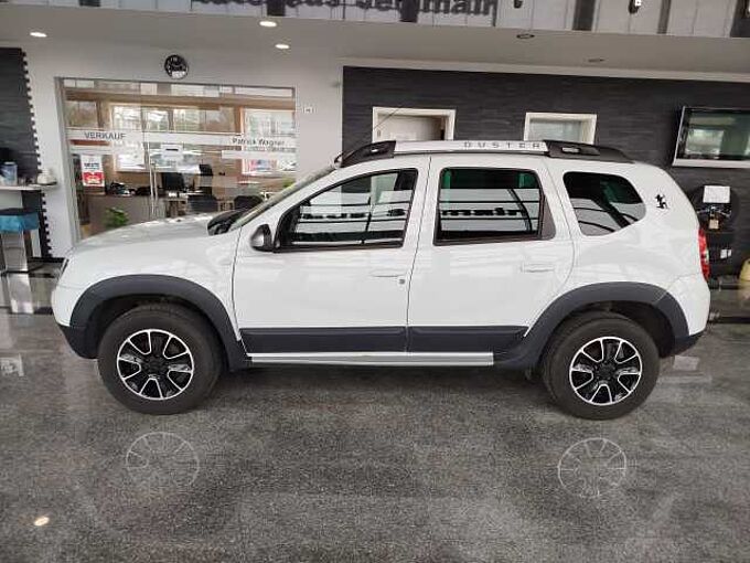 Dacia Duster SCe 115 4x4 Laureate *LEDERSITZE/SHZ/NAVI*