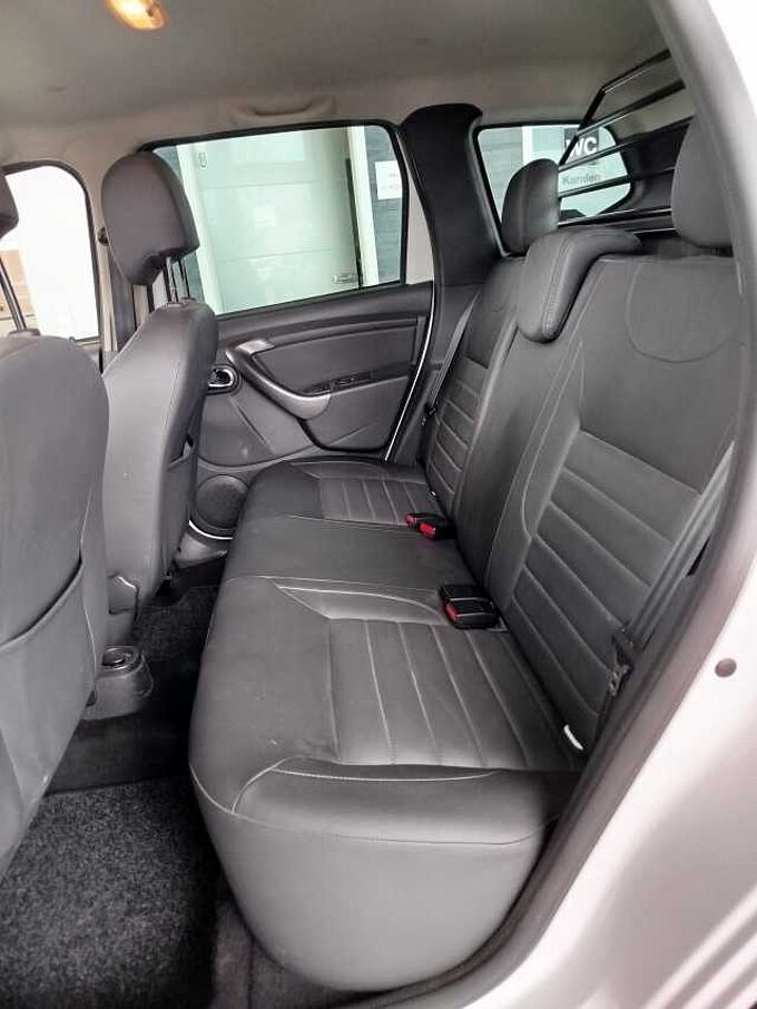 Dacia Duster SCe 115 4x4 Laureate *LEDERSITZE/SHZ/NAVI*