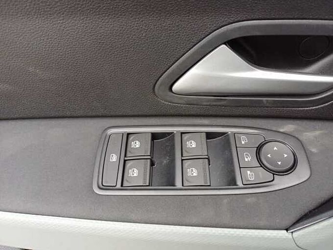 Dacia Duster Hybrid/Aut. 140 Extreme//KAMERA/Winterpaket