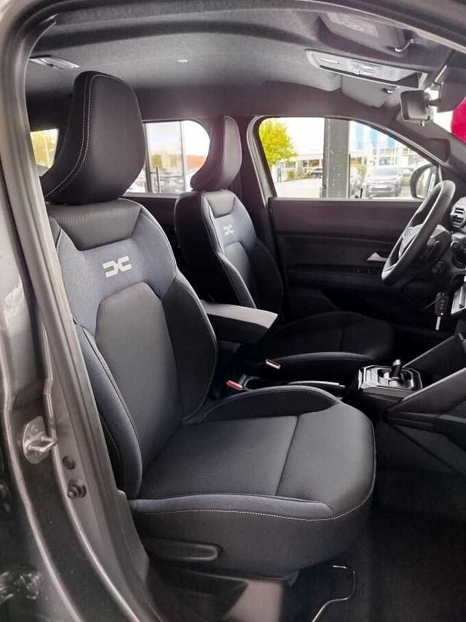 Dacia Duster Expression Eco-G 120 Auto *Winterpaket*