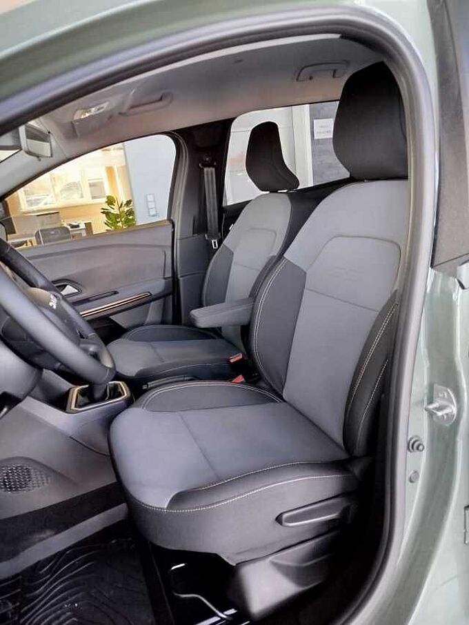 Dacia Jogger ECO-G 100 Extreme SHZ/NAVI/KAMERA