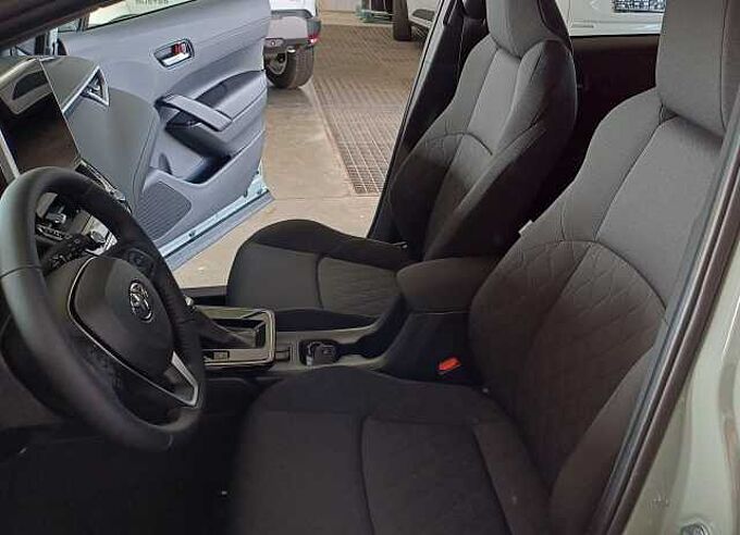 Toyota Corolla Cross 1.8 Hybrid Style, Alu, el. Heckklappe