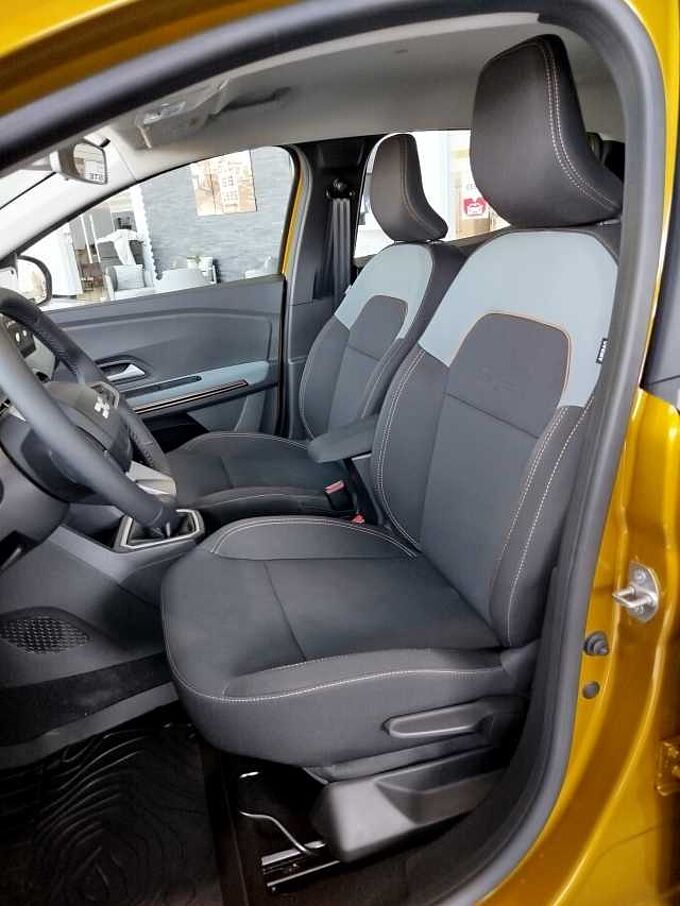 Dacia Sandero Stepway Extreme TCe 110 WINTER+DRIVINGPAK.