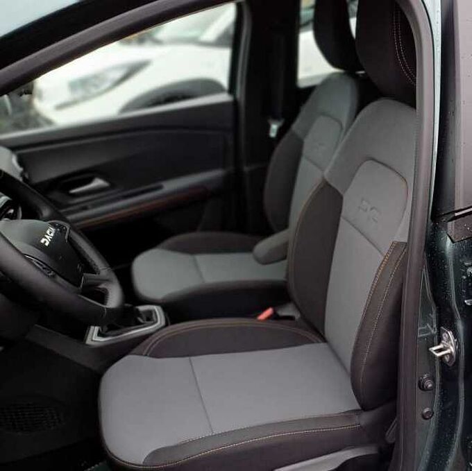 Dacia Sandero Stepway Extreme TCe 90 Automatik SHZ/NAVI/City PAK