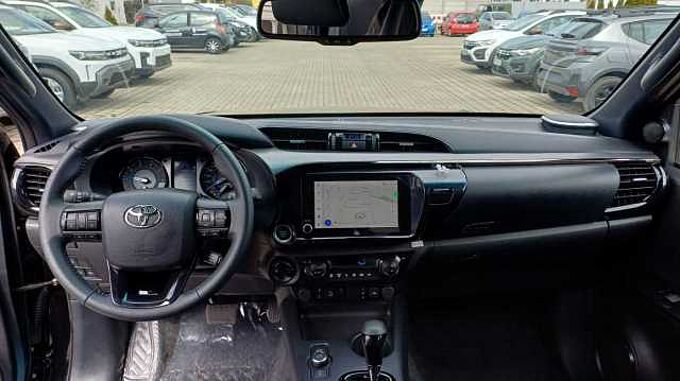 Toyota Hilux Invincible Double Cab 2.8 D-4D MildHybrid AUTOM./NAVI/KAMERA