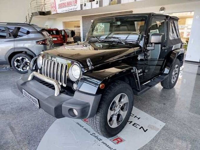 Jeep Wrangler Sahara 2.8 CRD Autom. AHK/SOFT+HARDTOP