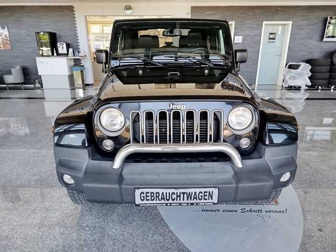 Jeep Wrangler Sahara 2.8 CRD Autom. AHK/SOFT+HARDTOP