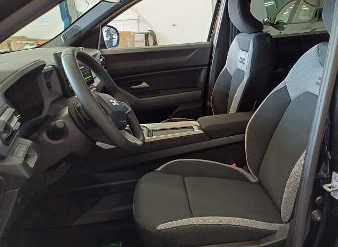 Dacia Bigster Hybrid-G 150 4x4 Journey PANO/WINTER+/CITY/19ZOLL