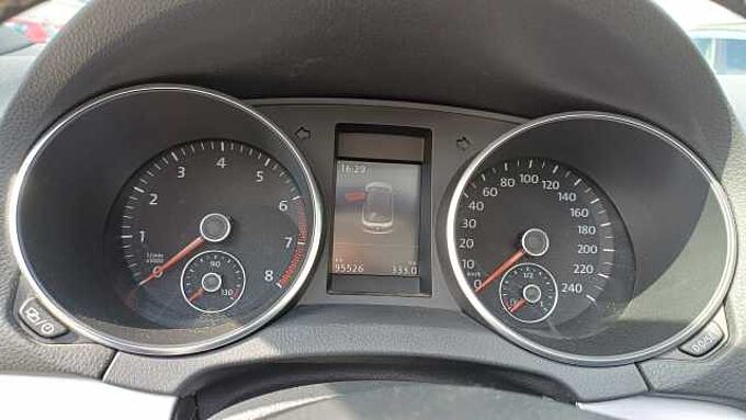 Volkswagen Golf Cabriolet Cup 1,4 TSI DSG AHK abn. Klimaautom. , el. Verdeck