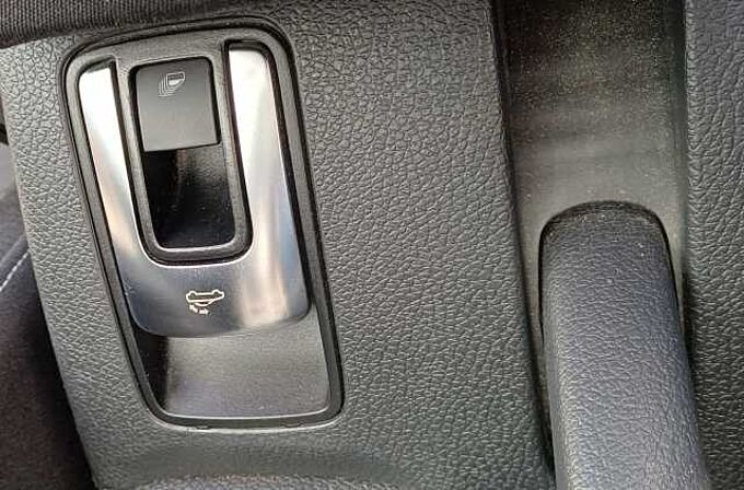 Volkswagen Golf Cabriolet Cup 1,4 TSI DSG AHK abn. Klimaautom. , el. Verdeck