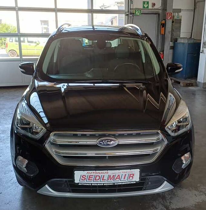 Ford Kuga Black & Silver 4x4 Autom. Navi, WiPa, Pano