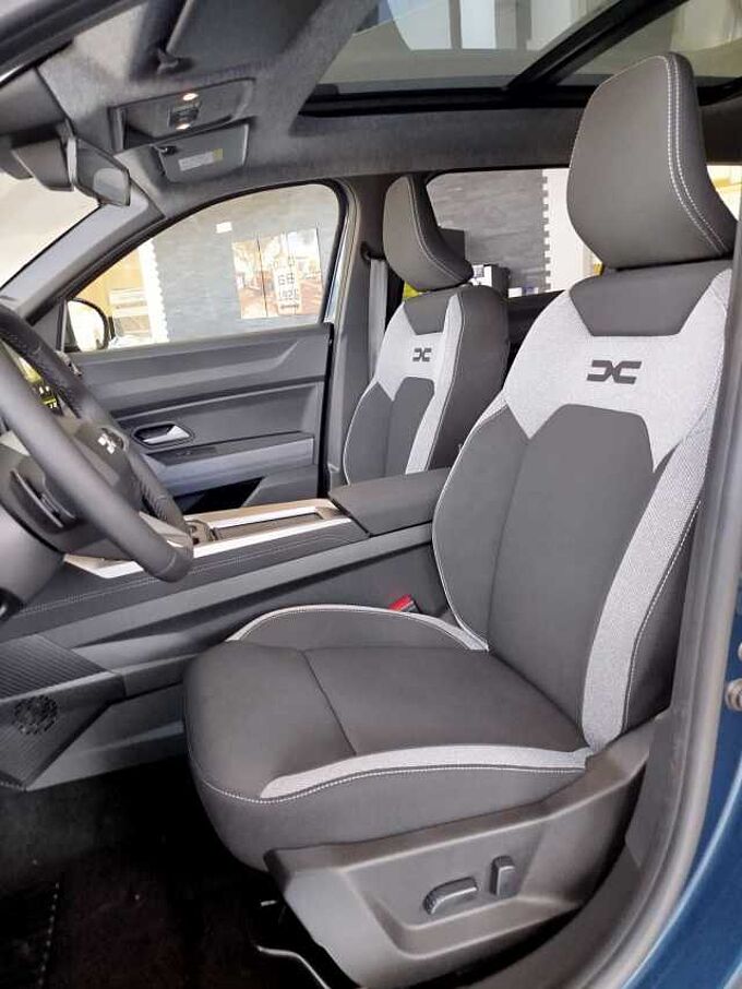 Dacia Bigster Hybrid-G 150 4x4 Journey, AHK / PANO/WINTER+/CITY/19ZOLL