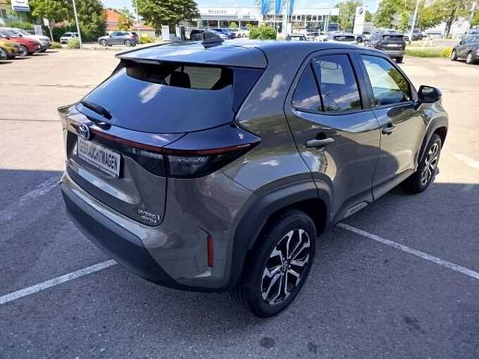 Toyota Yaris Cross Hybrid AWD-i Team Deutschland