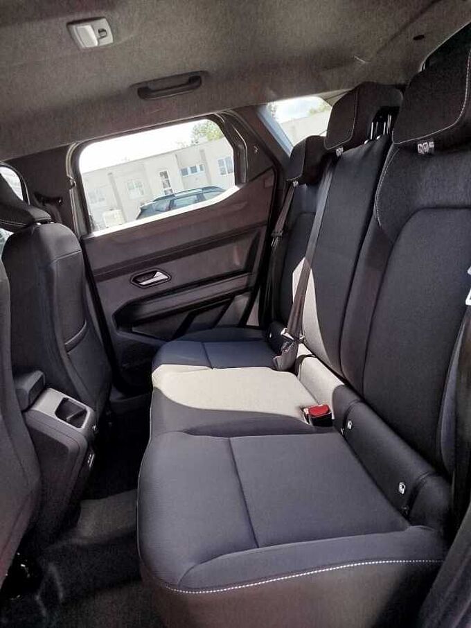 Dacia Duster Expression hybrid-G 150 4x4 *Winterpaket*