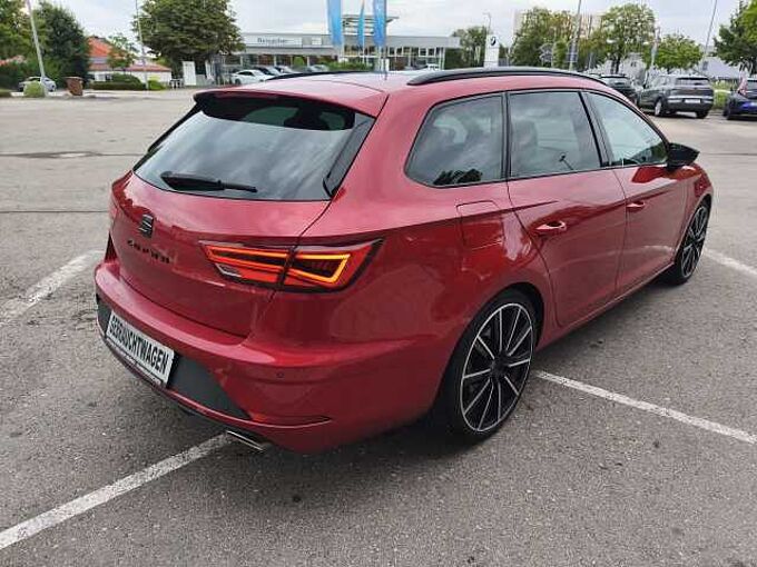 SEAT Leon ST Cupra 300 4Drive DSG PANO/KEYLESS/BEATS