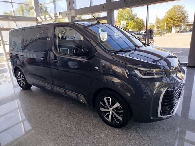 Toyota Proace Verso Team-D 8-Si. Autom. Behindertengerecht
