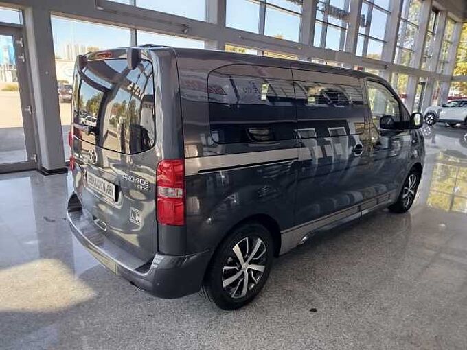 Toyota Proace Verso Team-D 8-Si. Autom. Behindertengerecht