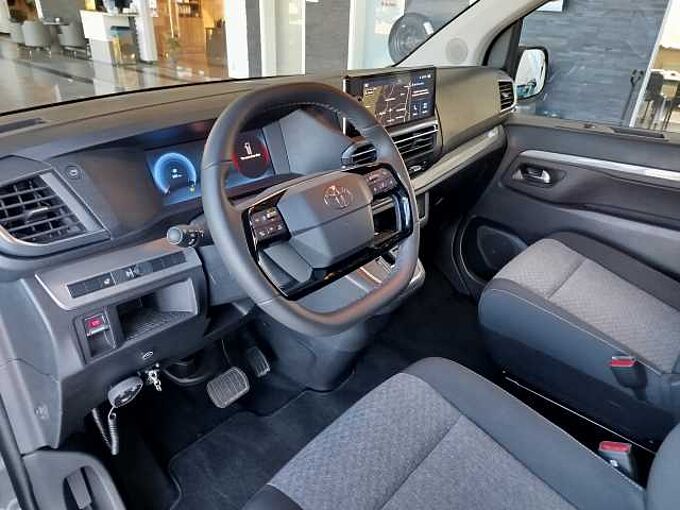 Toyota Proace Verso Team-D 8-Si. Autom. Behindertengerecht