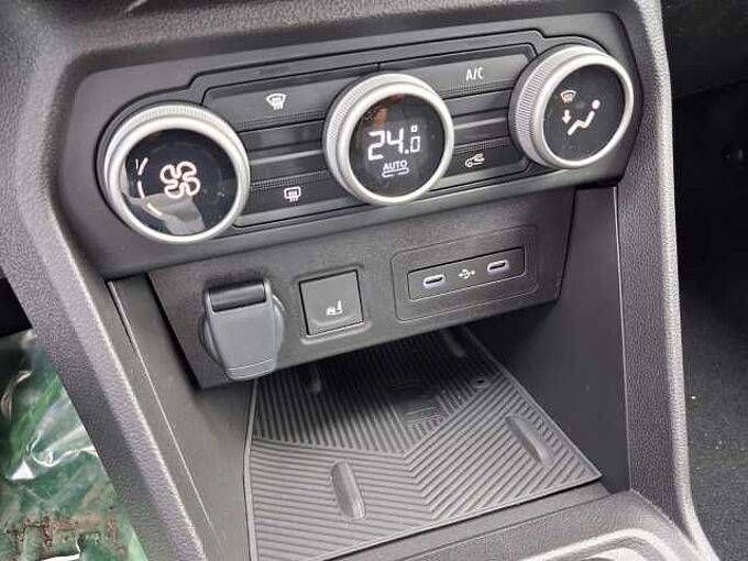 Dacia Jogger Extreme 1.8 Hybrid 155 5-Sitzer, Winter , Drive