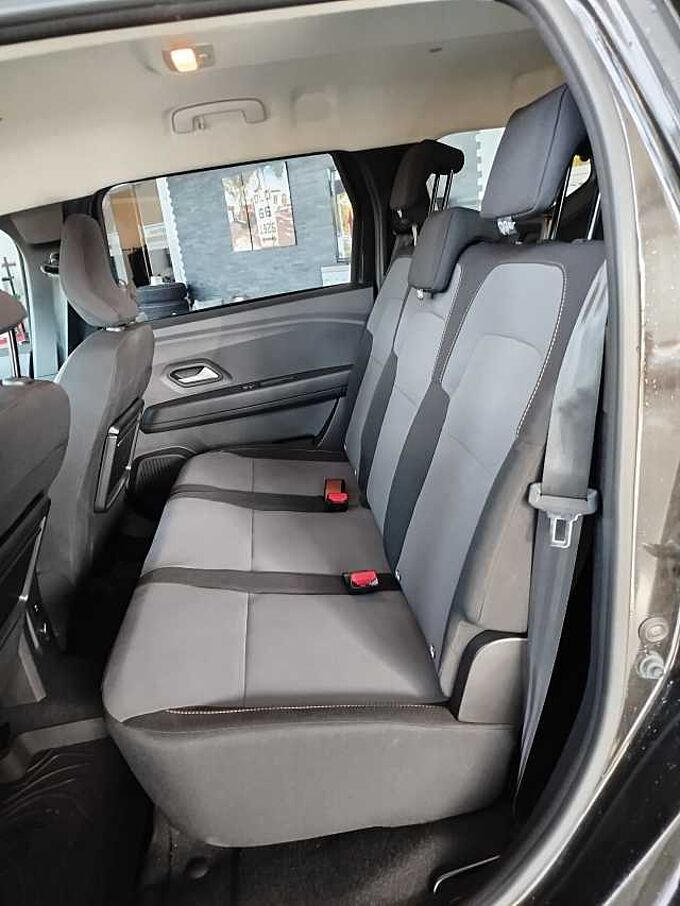 Dacia Jogger Extreme+ TCe 110 7-Sitzer NAVI/SHZ/KAMERA/PDC