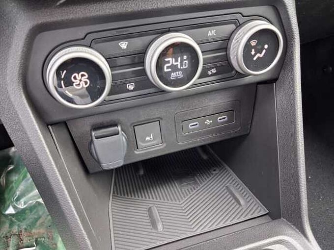Dacia Jogger Extreme 1.8 Hybrid 155 5-Sitzer, Winter , Drive