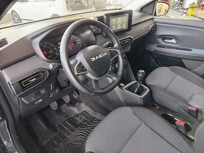 Dacia Jogger Extreme+ TCe 110 7-Sitzer NAVI/SHZ/KAMERA/PDC*