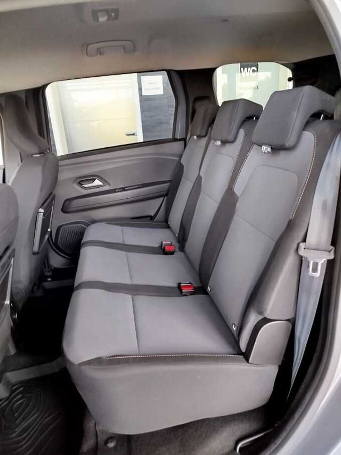 Dacia Jogger Extreme+ TCe 110 7-Sitzer NAVI/SHZ/KAMERA/PDC
