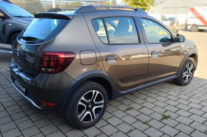 Dacia Sandero Stepway TCe 90 Navi, Kamera, PDC, ZV